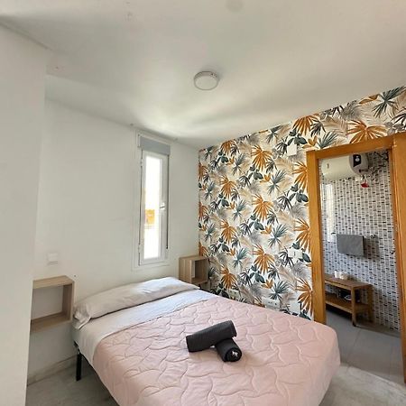 Apartamentos Playa Huelin Μάλαγα Εξωτερικό φωτογραφία